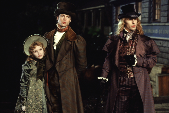 Brad Pitt prý měl problém nejen s námětem filmu Interview s upírem, nedokázal také přijmout fakt, že hraje druhé housle Tomu Cruiseovi.