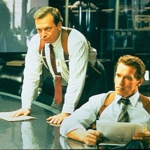 Na filmu se podílelo 48 kaskadérů.