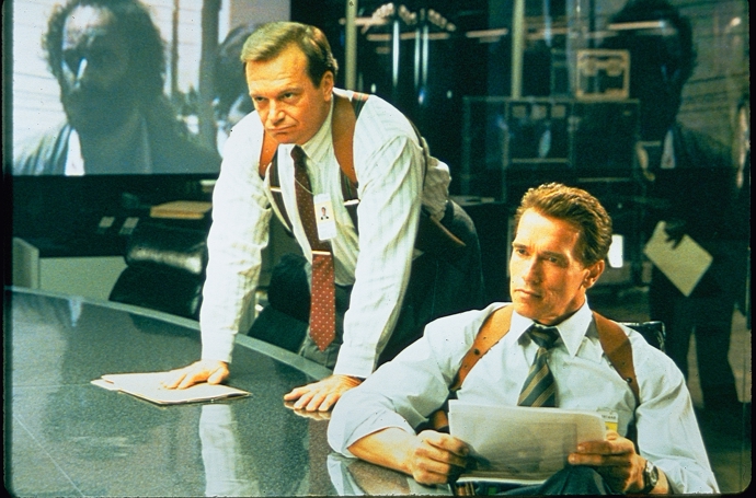 Na filmu se podílelo 48 kaskadérů.