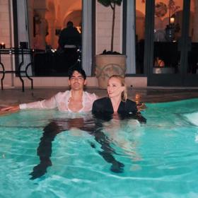 Údajně dokonce pomýšlela i na sebevraždu.