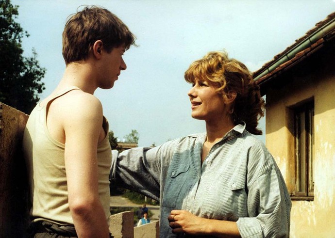 Ve filmu si zahráli i skuteční zaměstnanci masokombinátu.