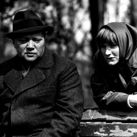 Ale i tak ho čekalo ponížení. Na žádost dramaturga Ludvíka Toma musel herec absolvovat kamerové zkoušky, což bylo s jeho zkušenostmi absurdní.