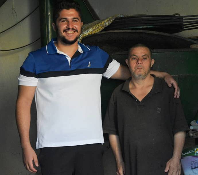 Zahrnul syna obrovským množstvím lásky a péče.