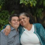 Na syna mohou být oba rodiče hrdí, protože se z něj brzy stane doktor.