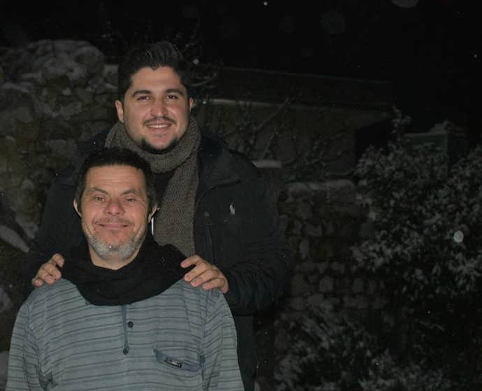 Táta i přes svůj handicap dokázal vychovat dobrého muže. Ten je na něj za to hrdý.