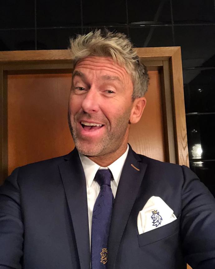 Ten se o módu zajímá. Dává přednost elegantním kouskům, luxusních módních značek. Známý je také svou vášní pro modelky. 