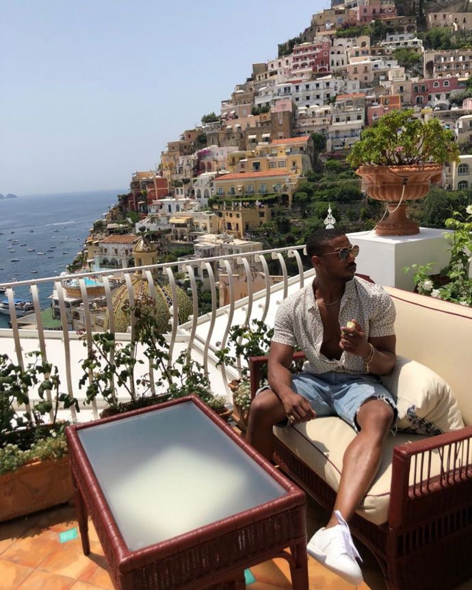 Ač v NBA působil naposledy před dvaceti lety, to mu na popularitě neubírá. 