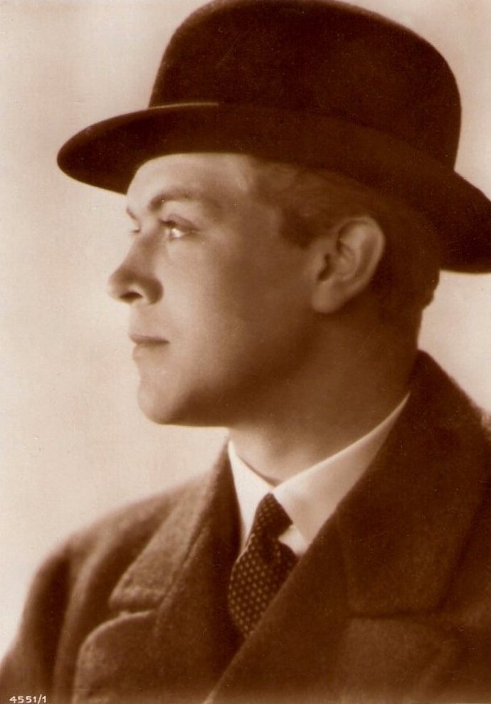 Gustav Fröhlich mohl mít každou ženu na kterou si ukázal. On ale propadl kouzlu české herečky Lídy Baarové.