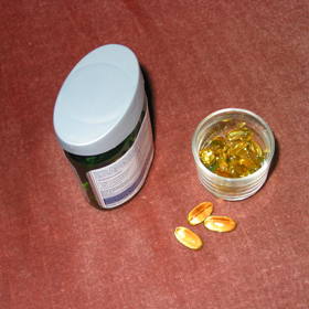 Z jižních zemí, které byly centrem výroby mýdla, se mýdlo časem dostalo i na sever Evropy. Místní výrobci k jeho tvorbě (zejména v Anglii, severní Francii a Nizozemsku) používali namísto olivového oleje rybí tuk, takže kvalita vyrobených mýdel byla horší.
