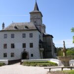 Část hradu byla přestavěna v renesančním slohu.