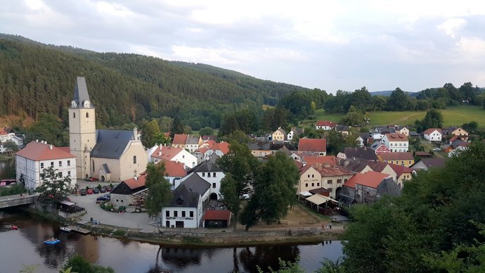 Rožmberk nad Vltavou patří mezi romantická místa.