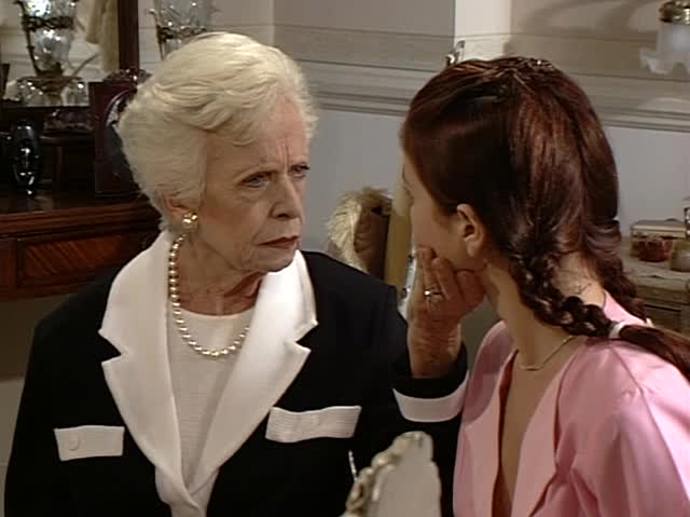 Zdá se, že má Divokého anděla v oblibě i samotná smrtka. Arturo Maly zemřel dva roky po natáčení, Norberto Diaz zase v roce 2010. Poté je ještě následovala Lydia Lamaison a Norberto Diaz.