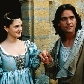 Ve filmu vystupují i bratři Grimmové...