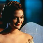 Výrobu skleněných střevíčků měl na starosti Salvatore Ferragamo.