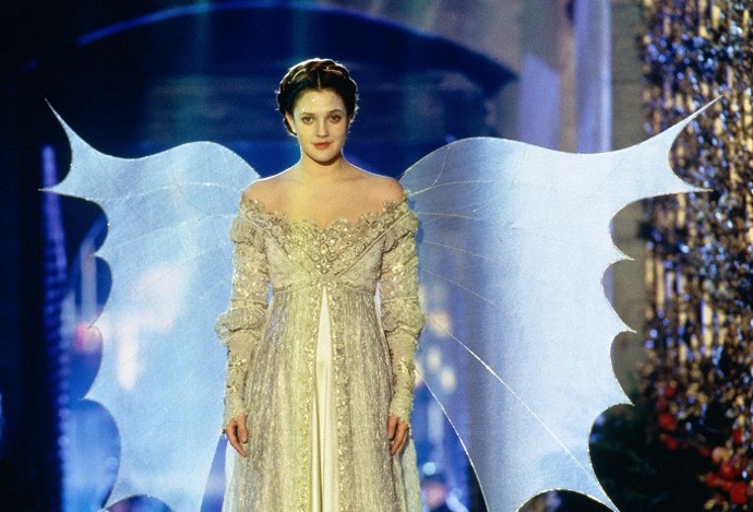 Když Popelka, Danielle, plave v jezeře, používá obrácený styl prsou, který byl oblíbený zejména ve středověku. Byl označován jako ten, jenž slouží k záchraně.