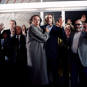 Za svou kariéru si vydělal miliony, přesto není chamtivý a pravidelně přispívá na charitu.