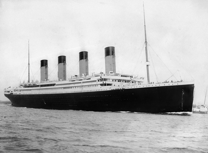Titanic byl ve své době největší parník světa. 