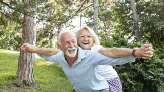 Zdena (63): Můj muž asi přišel o rozum. Chce, abychom si naposledy vyhodili z kopýtka