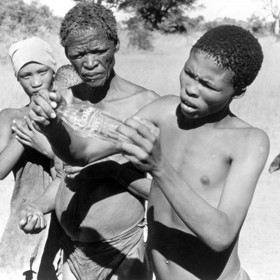 Nejtěžší byla práce s kamerou. Domorodci ji viděli poprvé v životě. Na druhou stranu vznikla spousta komických situací.