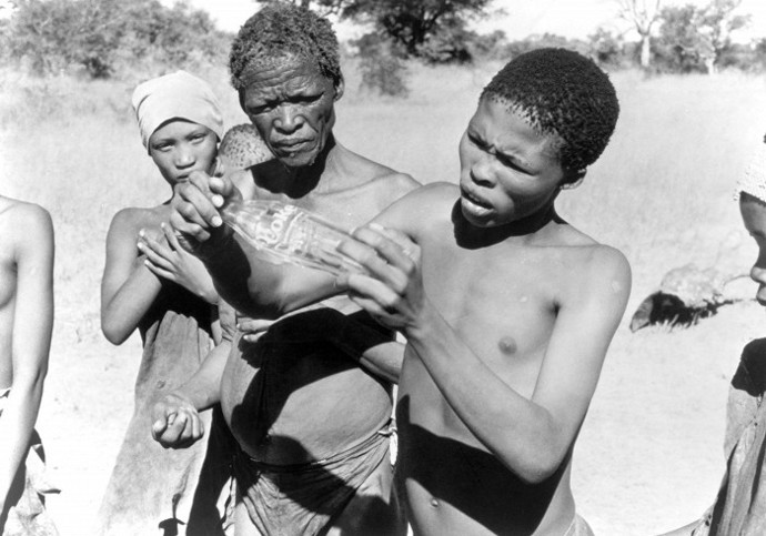 Nejtěžší byla práce s kamerou. Domorodci ji viděli poprvé v životě. Na druhé straně díky tomu vznikla řada komických situací.