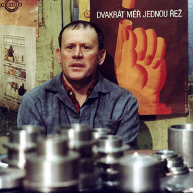 Vítr v kapse vznikl na zakázku soudruhů z Barrandova. Bylo nutné natočit film z dělnického prostředí.