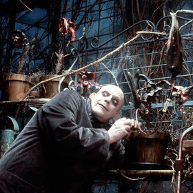 Festera si měl původně zahrát Danny DeVito nebo Anthony Hopkins. Ani jeden z nich však neměl o tuto roli zájem.