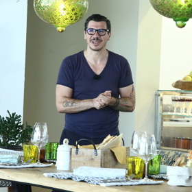 Gianfranco Coizza. V Praze je jako doma. Potkal zde i svou ženu, se kterou má syna. Již nyní ho zasvěcuje do tajů kulinářství.