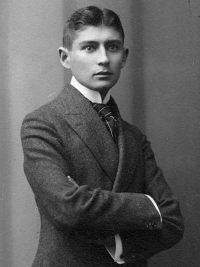 Franz Kafka si Milenu Jesenskou zamiloval. Bohužel zemřel na tuberkulózu hrtanu. 