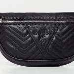 
Ledvinka Guess. Info o ceně v obchodě.