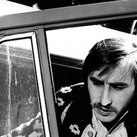 Ve filmu Holka na zabití si zahrál i režisér Juraj Herz, ale jen velmi krátce. 