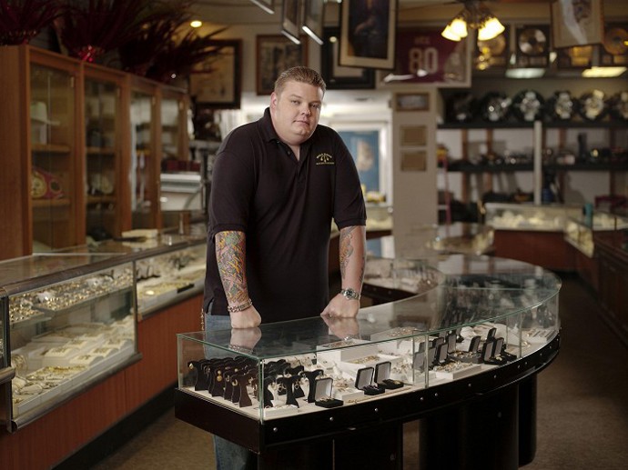 Minulý rok bylo na YouTube zveřejněno video s informací, že Corey opouští pořad. Jestli to bude trvalý stav, ukážou až následující měsíce.