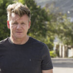 O rok později uzavřel několik restaurací. Důvodem byly velké finanční ztráty.
