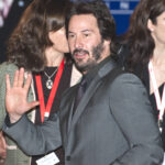 Je Keanu nesmrtelný? Tak tuto otázku si často kladou jeho fanoušci. Je prý velmi podobný francouzskému herci Paulovi Monetovi (1847 - 1922).