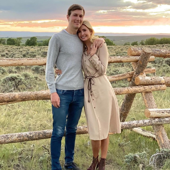 S manželem Jaredem nyní vyhrožují žalobou organizaci, která umístila v New Yorku obří billboardy, které je viní z toho, že je americký lid vůbec nezajímá.
