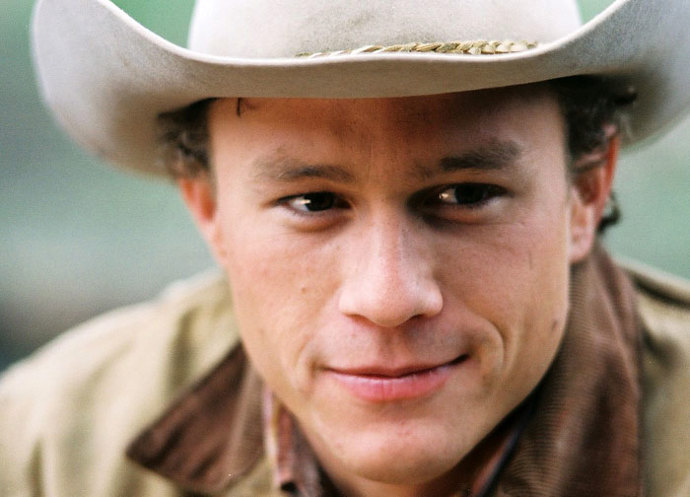 Své fanoušky bavil romanticko-dramatickými rolemi, jako například ve Zkrocené hoře, kde se musel vyrovnat s tím, že se zamiloval do muže...
