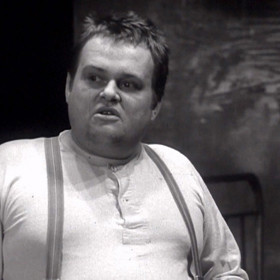 Jan Libíček byl jedním z nejvýraznějších českých herců. O hraní se začal zajímat již na učilišti.