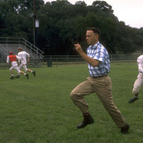 Vymínil si ale, že snímek bude historicky věrný, včetně Forrestova výrazného jižanského přízvuku.