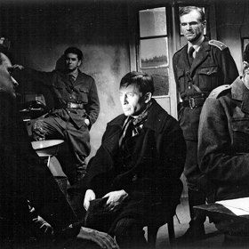 Král Šumavy: Drsná příroda a napínavý příběh o pohraničnících a převaděčích.