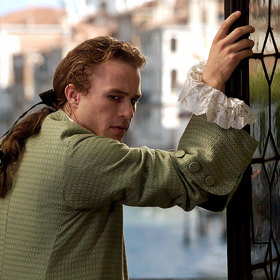 ...nebo ztvárněním protřelého milovníka Casanovy...
