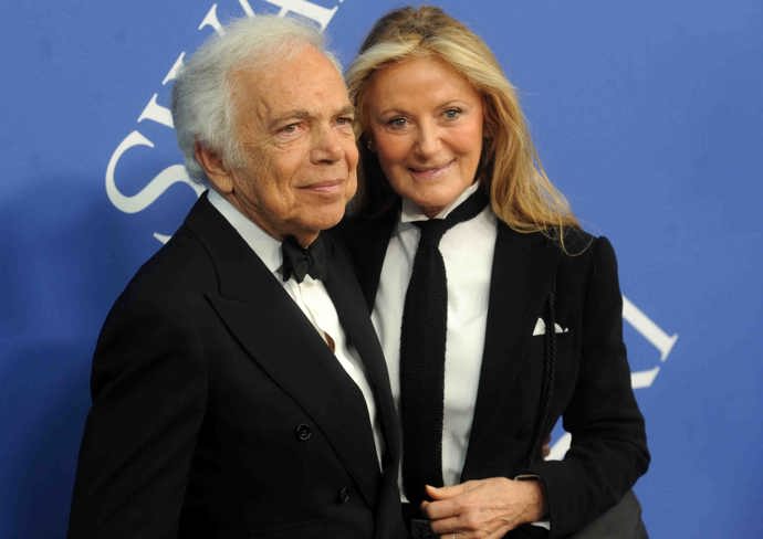 Popral se i s rakovinou. Založil také nadaci na pomoc lidem, kteří nemají peníze na dostatečnou lékařskou péči.
