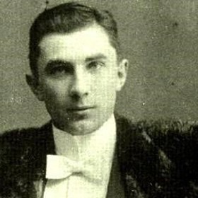 Bela Lugosi byl divadelní a filmový herec. Do podvědomí diváků se zapsal rolí Drákuly, která mu byla ušitá na míru.
