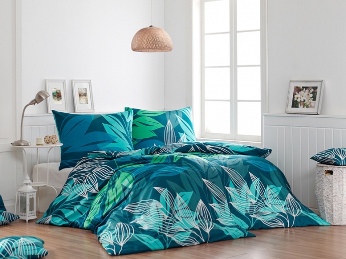 Oboustranné povlečení Grande kombinuje přírodní motiv s atraktivním barevným provedením, od 945 Kč.