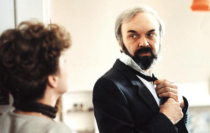 Nejdříve nebyl o film velký zájem, když ale o něm začalo mluvit rádio Hlas Ameriky, začaly se kinosály plnit.
