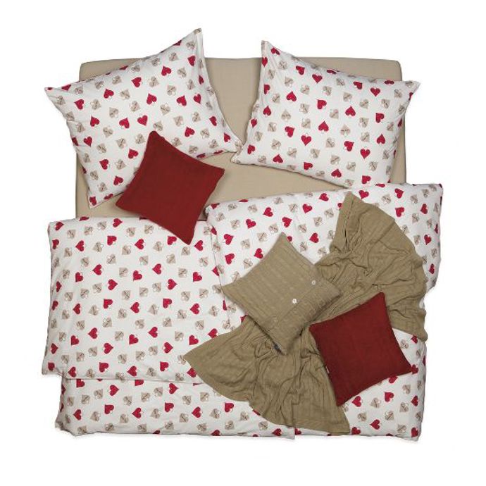 Příjemný pocit měkkosti a hebkosti je u flanelového povlečení Love You způsoben vlasovým efektem, 1390 Kč.