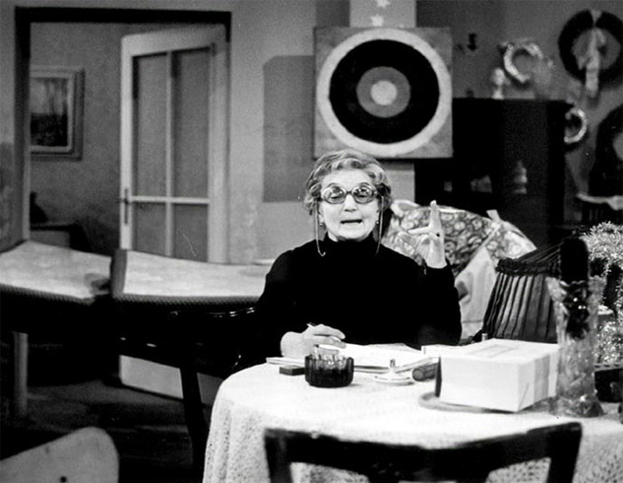 Babičku si měla původně zahrát Ljuba Hermanová.
