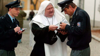 Matka představená Václav Glazar: Za smrt hvězdy Kameňáku a snoubence Heleny Růžičkové mohla závada na přístroji