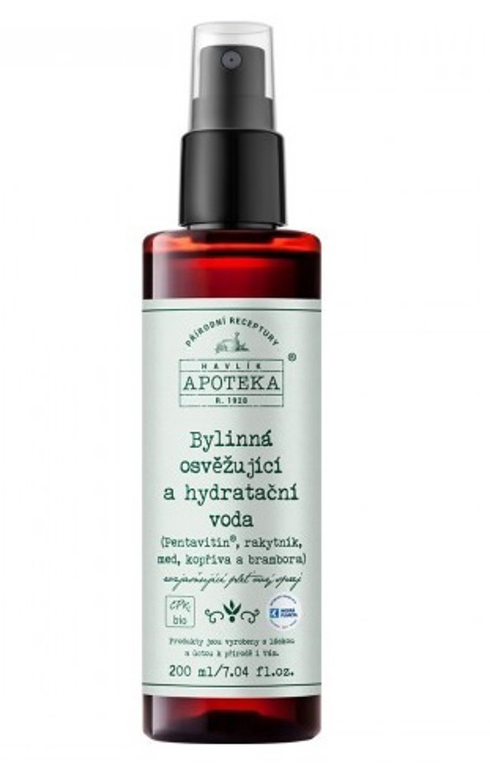 Bylinná osvěžující a hydratační voda na pleť, 254 Kč.