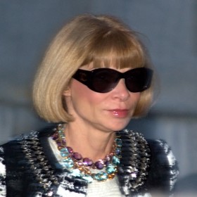 Abstinuje. Pije jen perlivou vodu a kávu.
