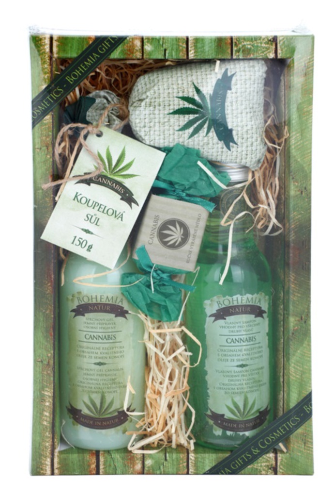Mix kosmetických produktů pro každodenní použití, 259 Kč.