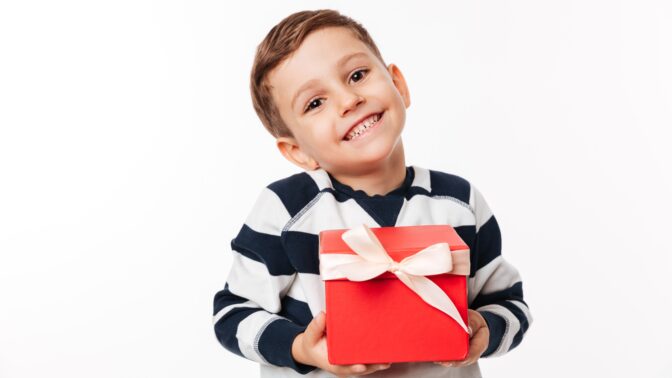 Kolik dárků od Ježíška je ,,tak akorát“? Odbornice upozorňuje na jedno skryté nebezpečí